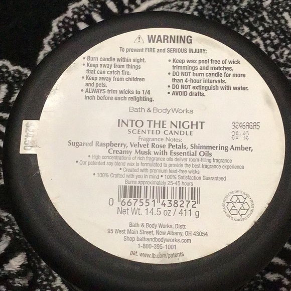 Bath and body works signature collection into the night candle - Picture 3 of 3